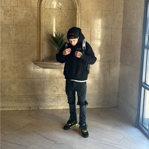 Meet your Posher, Robert